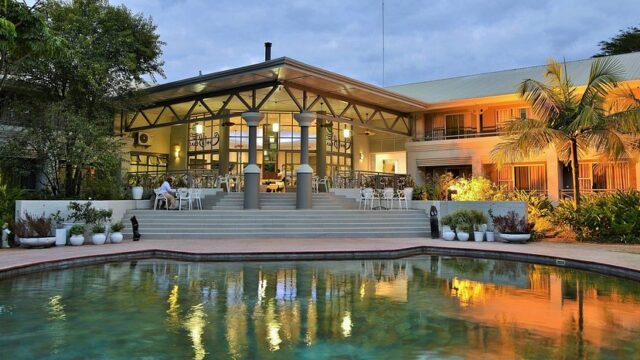 cresta-lodge-harare-exterior