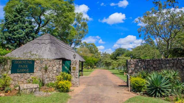 Hornung-Park-Lodge-Bulawayo-Guest-Lodge-Gate-and-Entrance